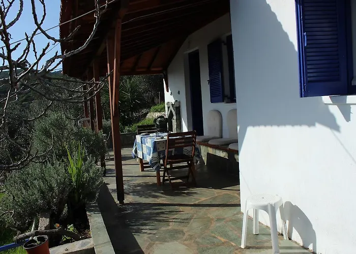 Дом отдыха Mourtero House Kalamakia