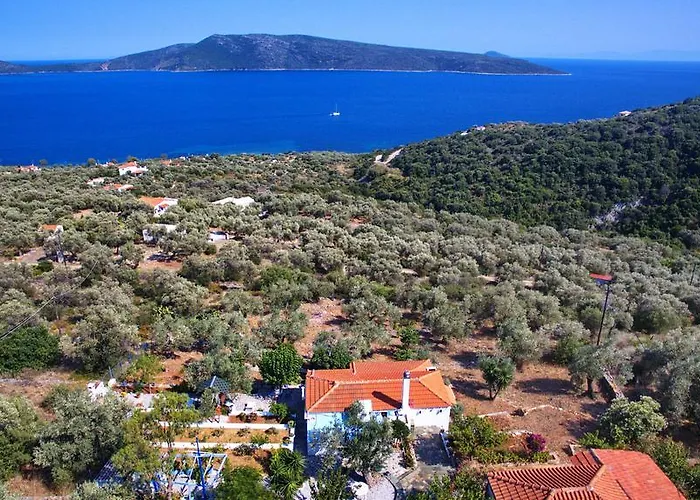 Дом отдыха Mourtero House